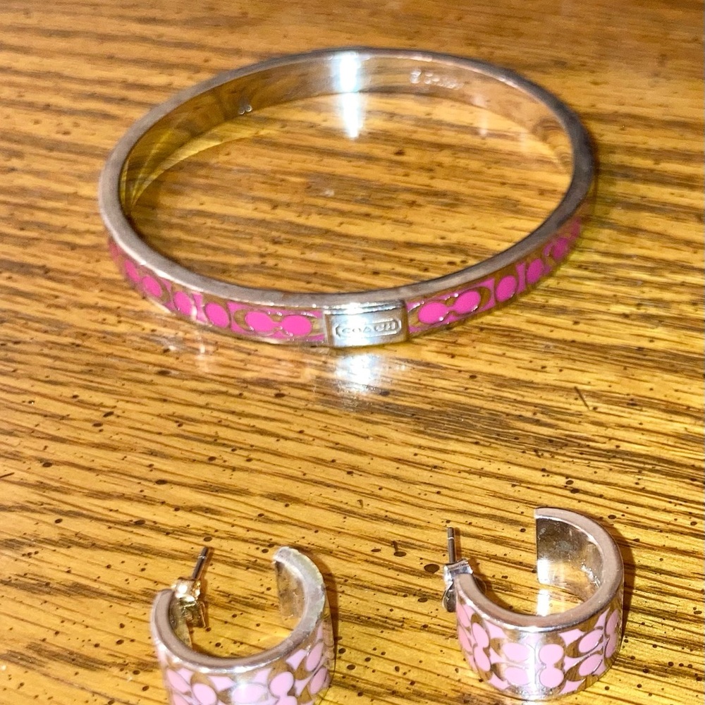 Coach Signature C Bangle Bracelet & Earrings - Silver and Pink - EUC - Picture 8 of 16